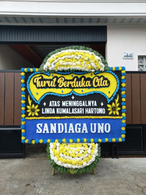 Papan Bunga Duka di Buru Selatan